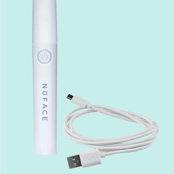 NuFACE FIX Line EYE Lips Face Smoothing Device FDA Cleared w/Starry Eyes masks - Picture 1 of 7